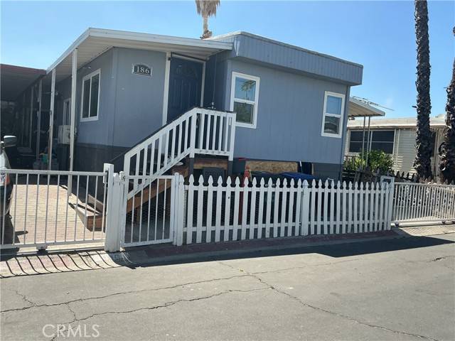 Hemet, CA 92543,1097 N State St. #186