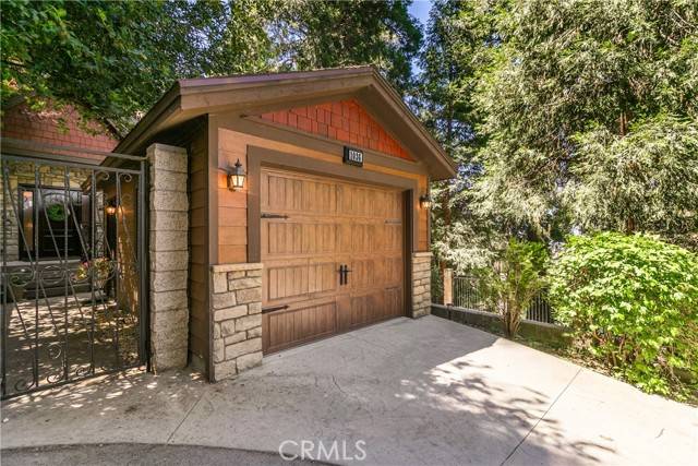 Crestline, CA 92325,1036 Venus Way