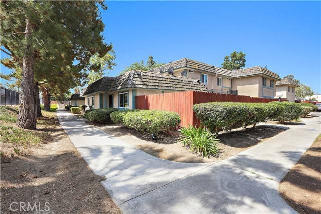 Riverside, CA 92507,2536 Bryn Mawr Lane