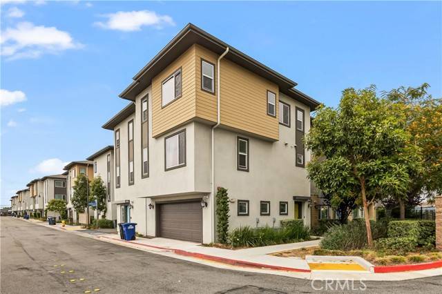 Harbor City (los Angeles), CA 90710,24819 Whaler Way