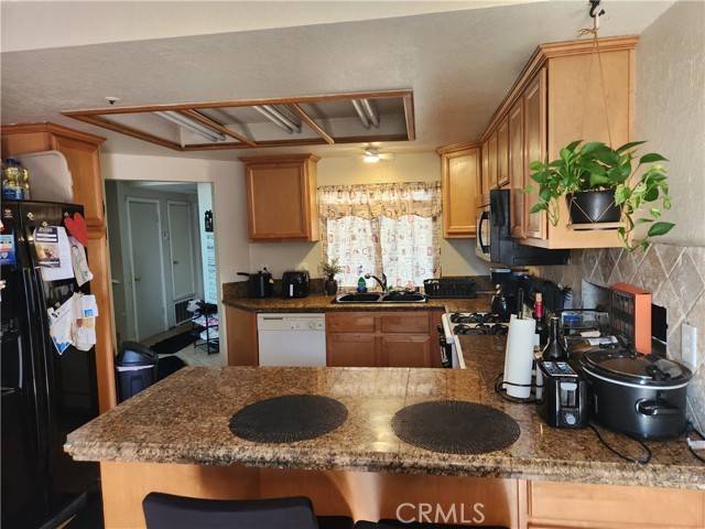 Fontana, CA 92336,17139 Benicia Court