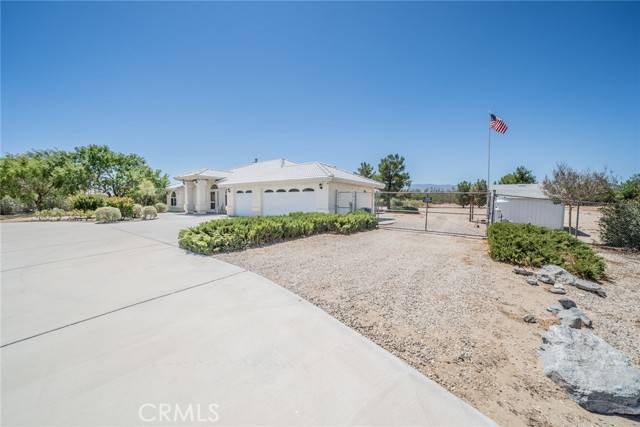 Phelan, CA 92371,13880 Paramount Road