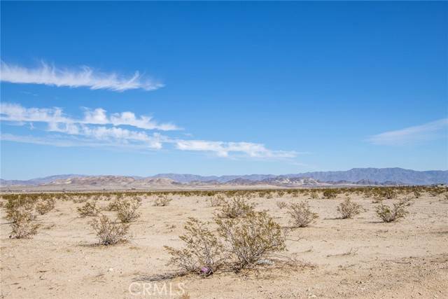 Twentynine Palms, CA 92277,76400 Diamond Bar Road