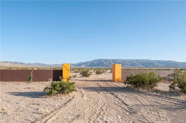 Twentynine Palms, CA 92277,74747 Mesa Drive