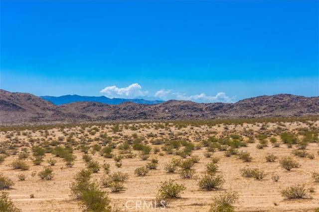 Joshua Tree, CA 92252,0 Wind Song Avenue