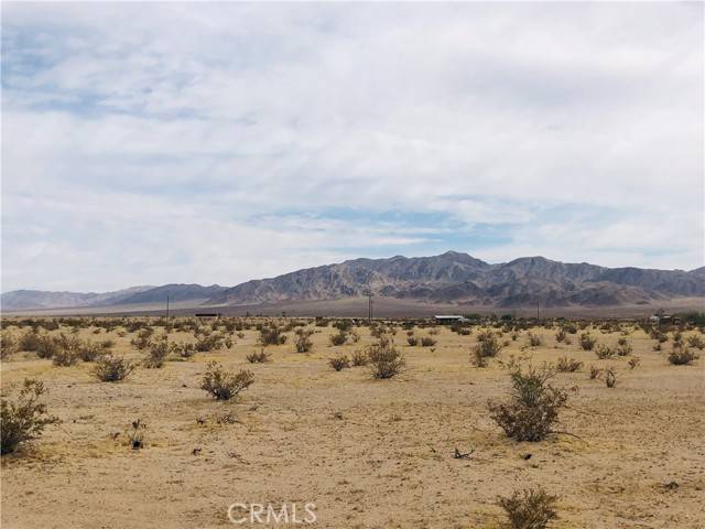 Twentynine Palms, CA 92277,5 Diamond Bar Road