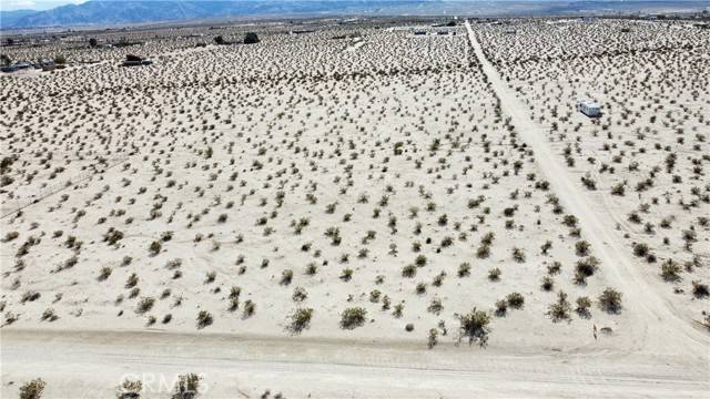 Twentynine Palms, CA 92277,69933 Valle Vista