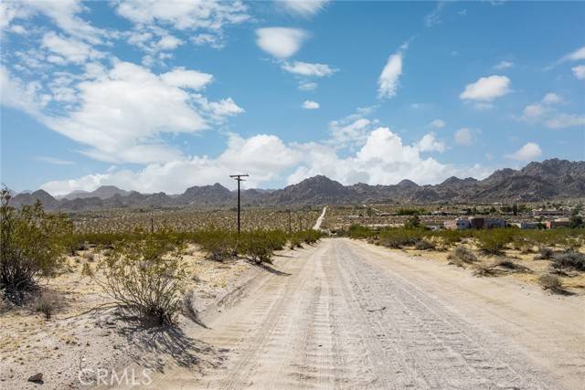 Joshua Tree, CA 92252,63726 Chollita Road