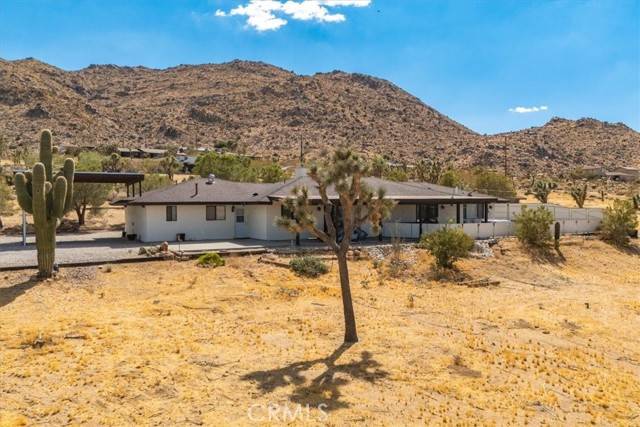 Joshua Tree, CA 92252,60427 Onaga Trail