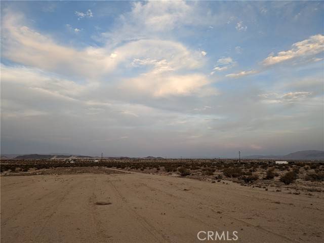 Twentynine Palms, CA 92277,825 Pampas Avenue