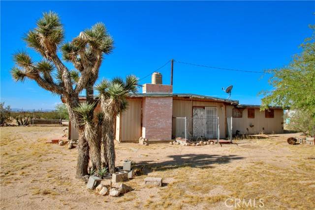 Joshua Tree, CA 92252,62105 Moon Drive