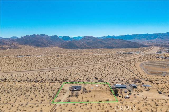 Joshua Tree, CA 92252,62571 Desert Way