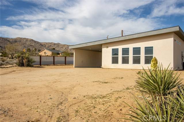 Joshua Tree, CA 92252,7276 Encina Road