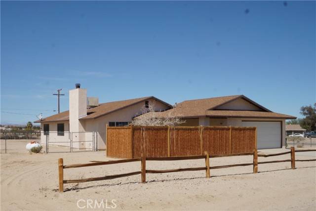 Twentynine Palms, CA 92277,4818 Round Up Road