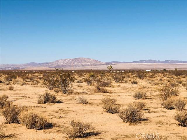 Joshua Tree, CA 92252,2 Mercury Drive