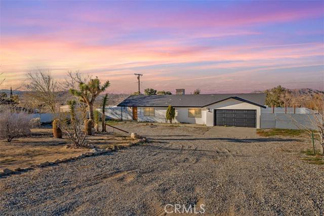 Joshua Tree, CA 92252,60468 Latham Trail