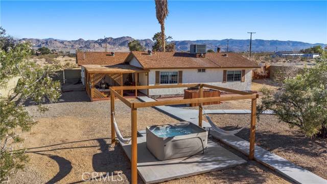 Joshua Tree, CA 92252,63608 Jadeite Street
