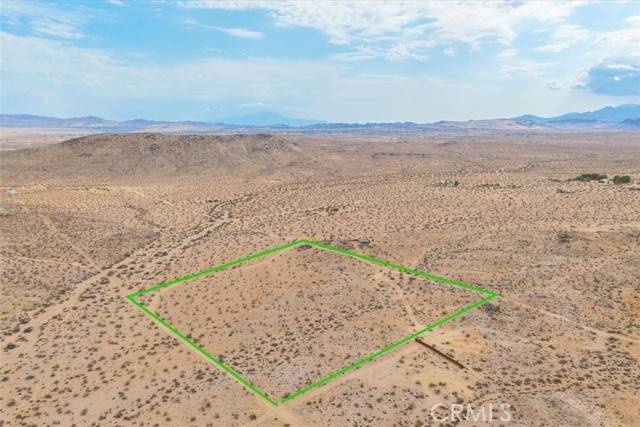 Joshua Tree, CA 92252,60150 Sharp Terrace Drive