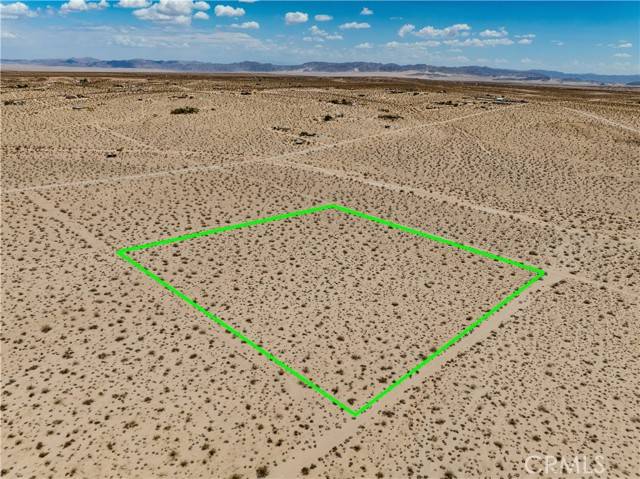 Joshua Tree, CA 92252,63840 Desert Lily Street