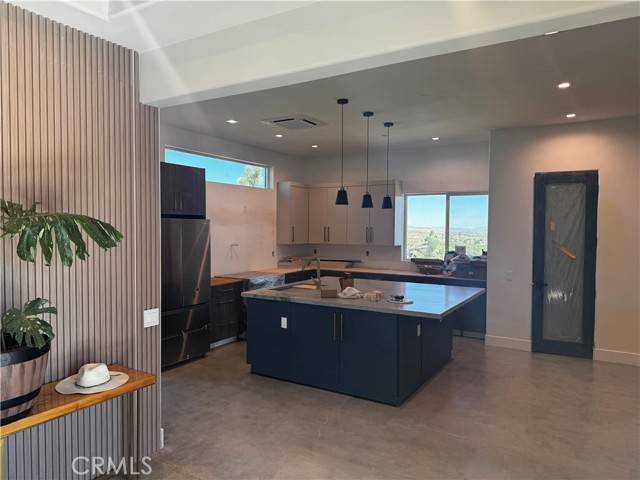 Yucca Valley, CA 92284,54576 Munson