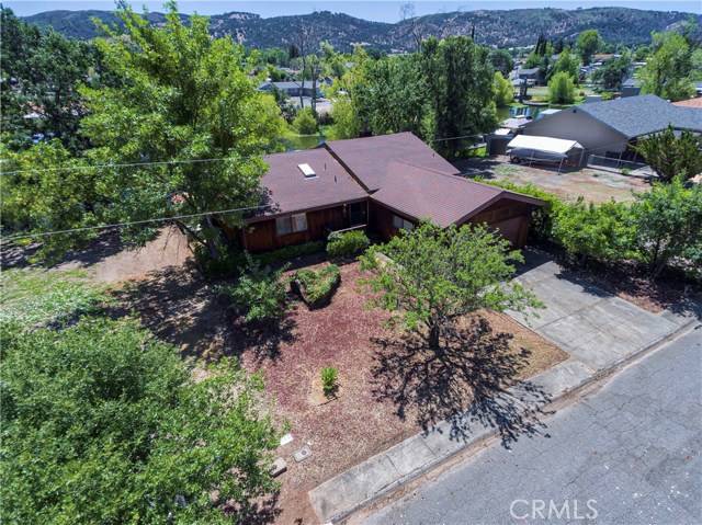 Clearlake Oaks, CA 95423,568 Spinnaker Court