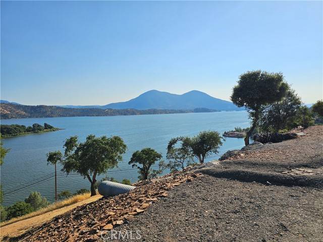 Clearlake Oaks, CA 95423,12322 Lakeview Drive