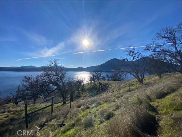 Clearlake, CA 95422,10697 Crestview Drive
