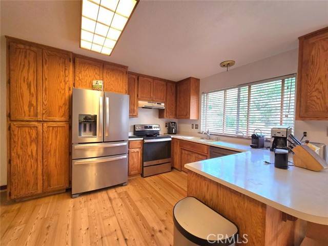 Willits, CA 95490,26761 Hawk Road