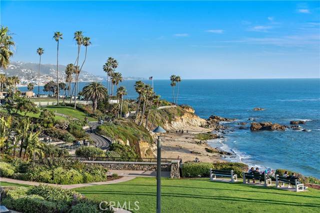 Laguna Beach, CA 92651,594 Cliff Drive