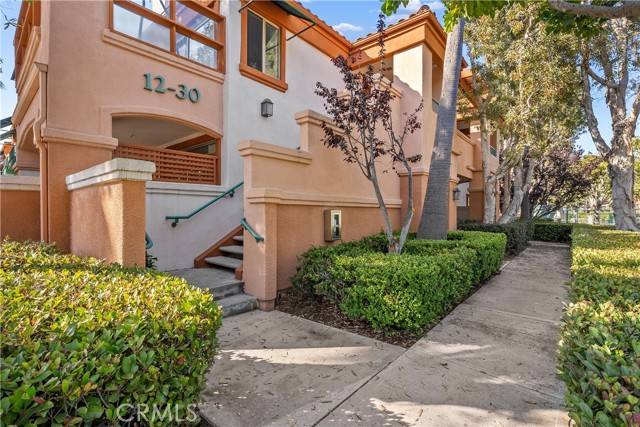 Newport Beach, CA 92660,16 Villa Point Drive