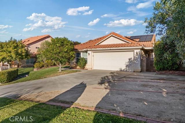 Lancaster, CA 93536,42404 Butterscotch Lane