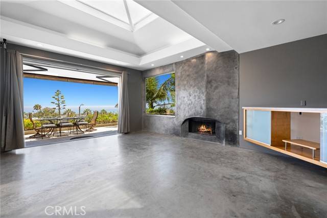 Laguna Beach, CA 92651,816 Manzanita Drive