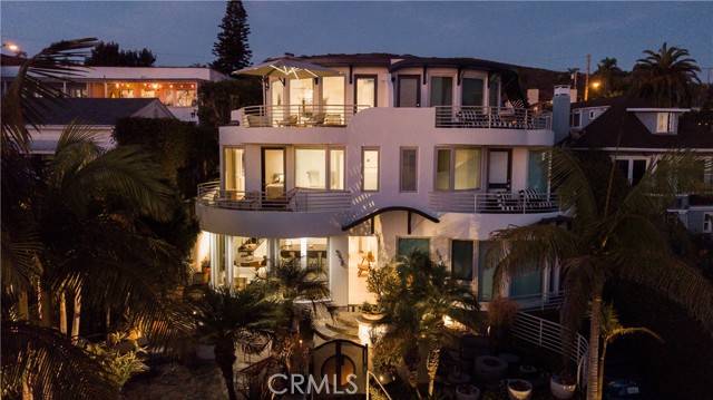 Laguna Beach, CA 92651,558 Cliff Drive