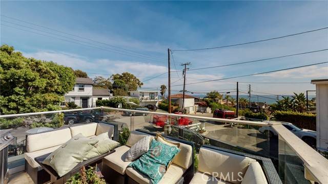 Laguna Beach, CA 92651,274 Diamond Street