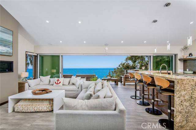 Laguna Beach, CA 92651,31321 Ceanothus Drive