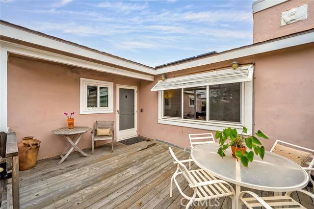Newport Beach, CA 92663,4800 Neptune Avenue #1/2