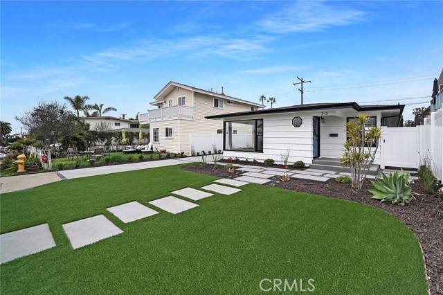 San Clemente, CA 92672,212 La Paloma