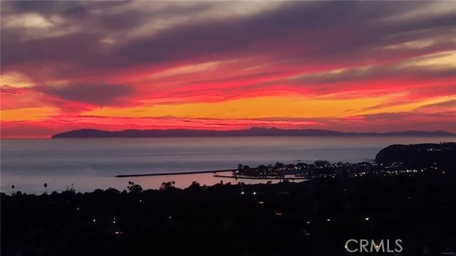 San Clemente, CA 92673,3 Via Pasa