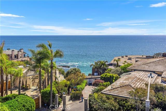 Laguna Beach, CA 92651,31588 Table Rock Drive