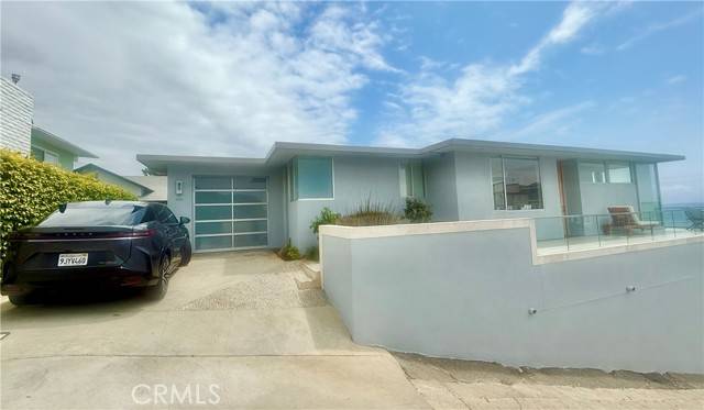 Laguna Beach, CA 92651,31676 Seacove Drive