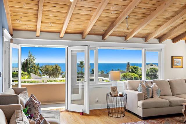 Laguna Beach, CA 92651,522 High Drive