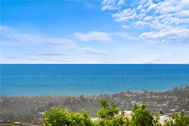 Laguna Beach, CA 92651,2813 Chateau Way