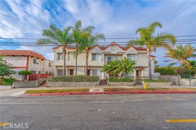 Inglewood, CA 90302,856 Beach Avenue #12