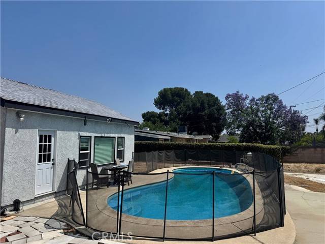 Fontana, CA 92335,8238 Pepper Avenue