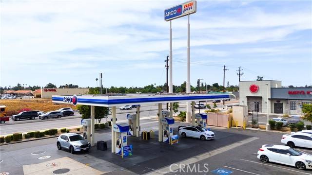Bakersfield, CA 93304,3220 Ming Avenue