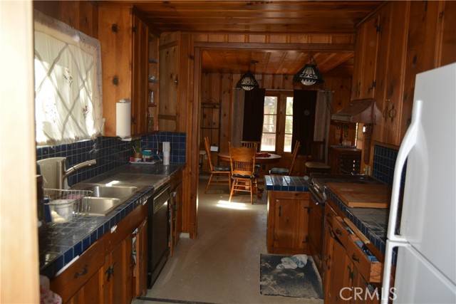 Bass Lake, CA 93604,39181 Quail