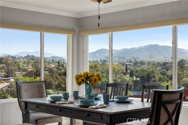 Lakeside, CA 92040,8861 Los Coches Road