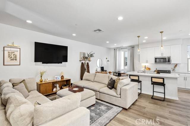 Oceanside, CA 92056,1289 Via Lucero