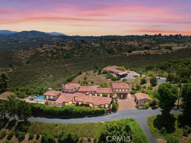 Fallbrook, CA 92028,1917 Santa Margarita Drive