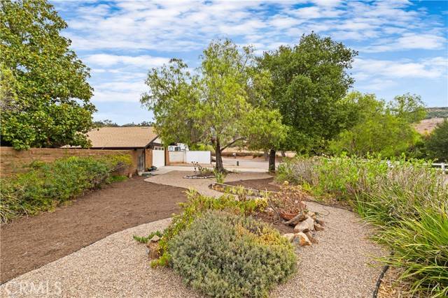 Fallbrook, CA 92028,3524 Lake Garden Drive